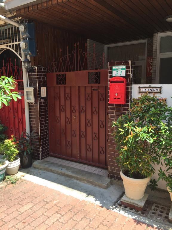 Tainan Travel Inn - Chenggong Univ. Bagian luar foto