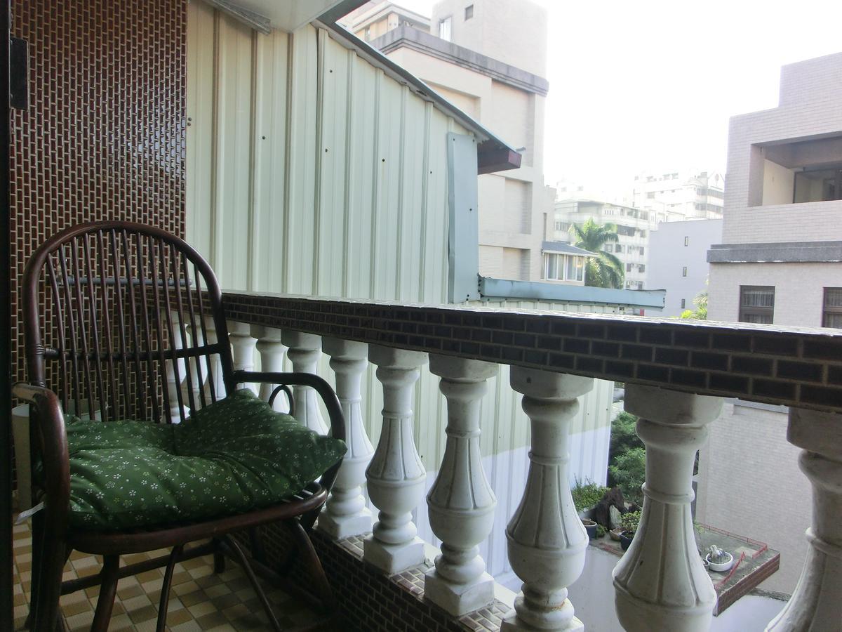 Tainan Travel Inn - Chenggong Univ. Bagian luar foto
