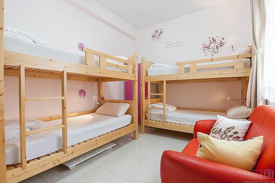 Tainan Travel Inn - Chenggong Univ. Bagian luar foto